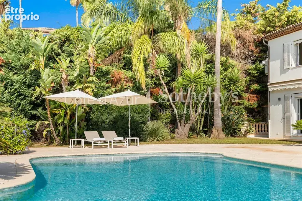 Villeneuve Loubet, villa de 205 m² avec piscine dans un domaine privé sécurisé - photo 3
