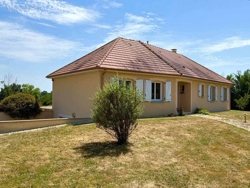 Maison 125 m² à Tranzault  - photo 2
