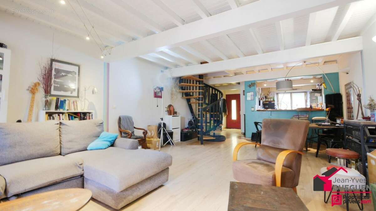 À vendre -  Maison de ville familiale à Donneville (125 m², 5 pièces, 4 chambres) - photo 2