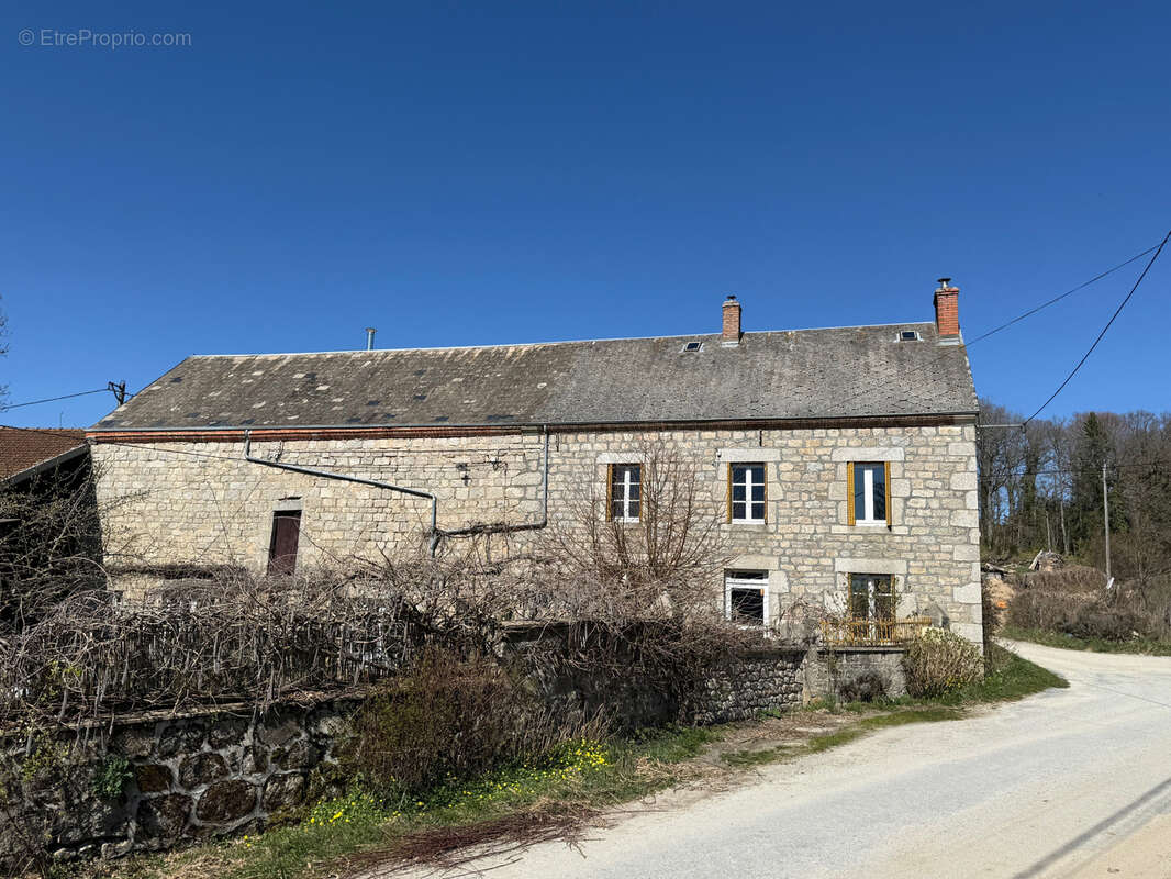 Maison à CHARENSAT