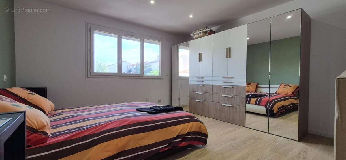 Appartement à SAINT-ESTEVE