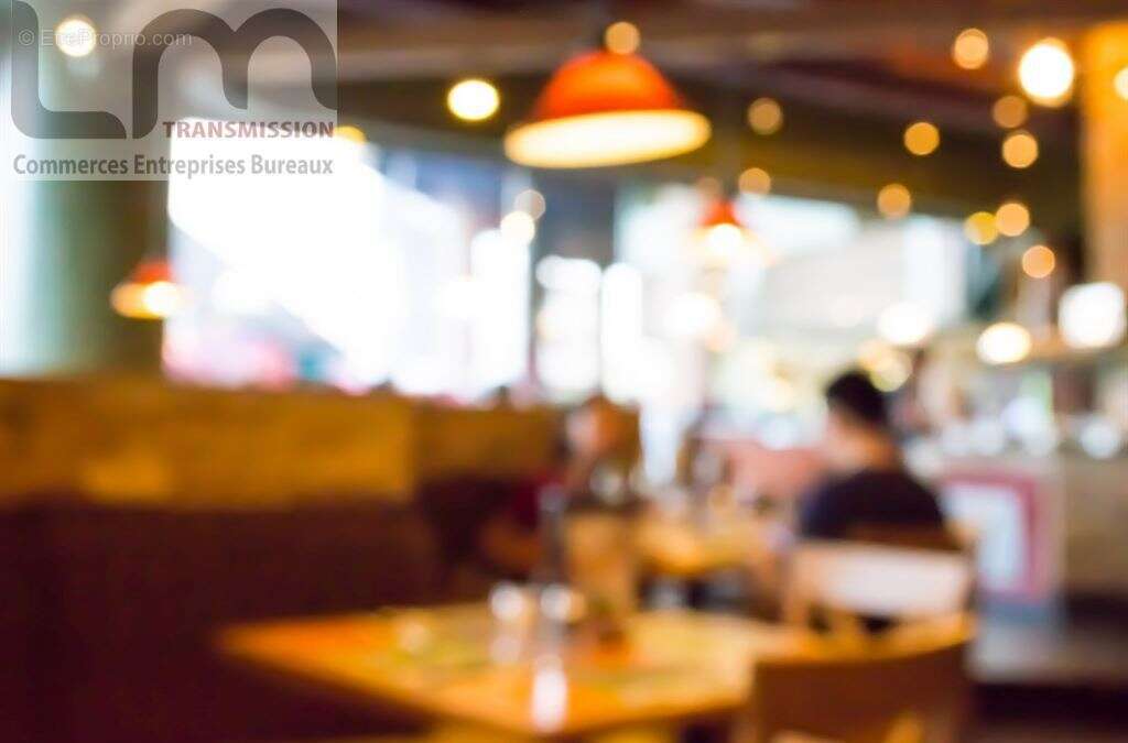 Commerce à PARIS-9E