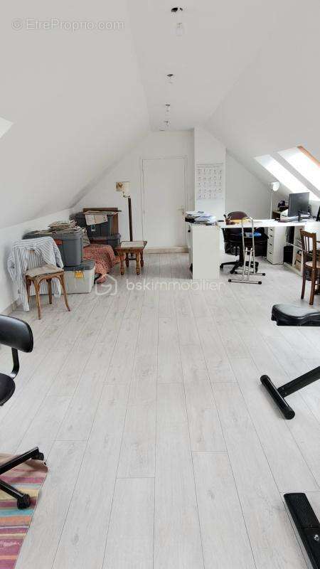 Maison à SAINT-LAURENT-EN-GATINES