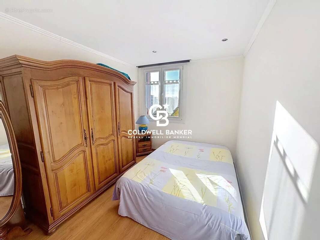 Appartement à SAINT-RAPHAEL