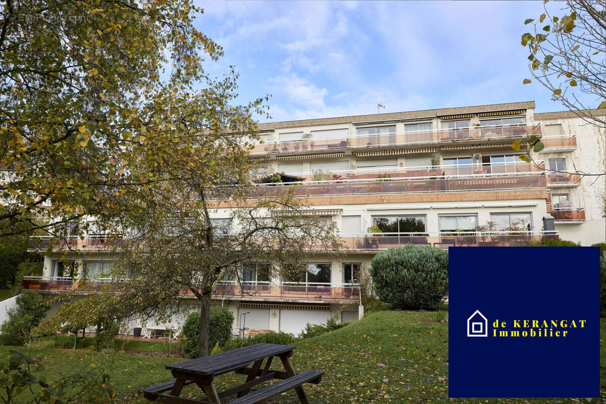 Appartement à LE PLESSIS-ROBINSON