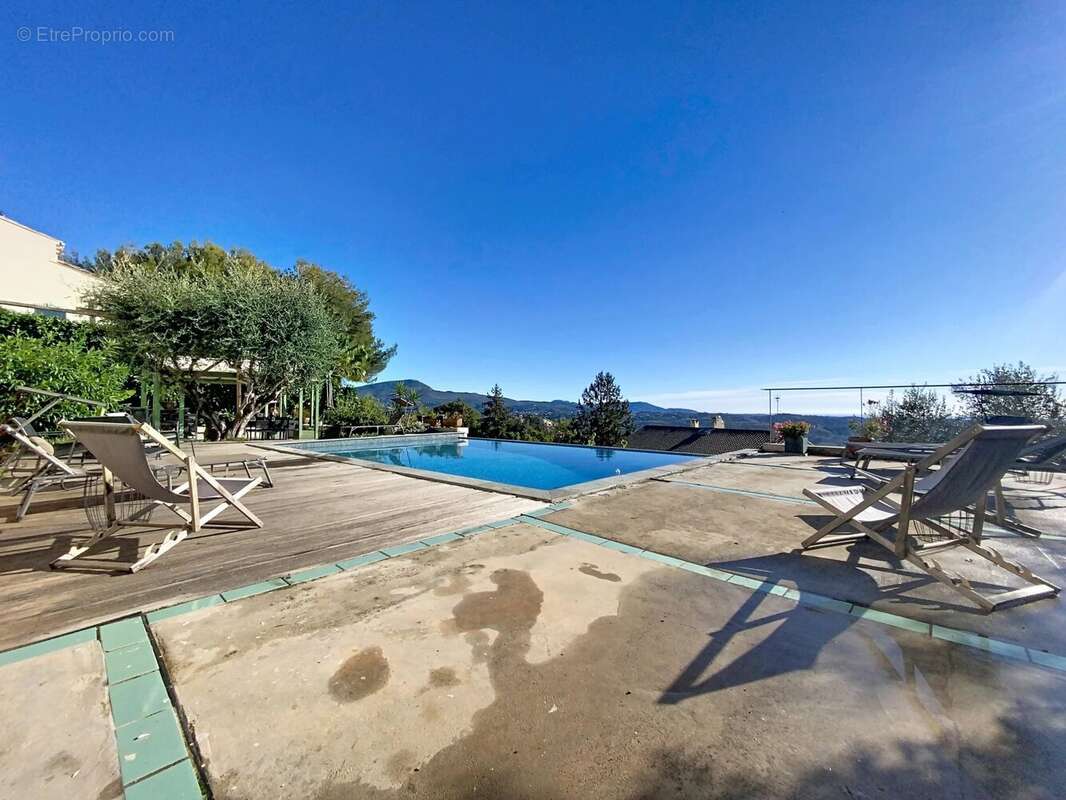 Appartement à GATTIERES