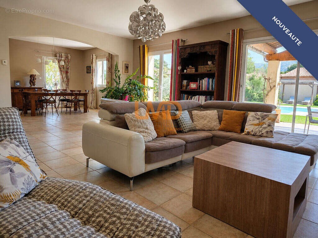 Belle propriété familiale avec piscine et vue sur le Luberon - photo 10