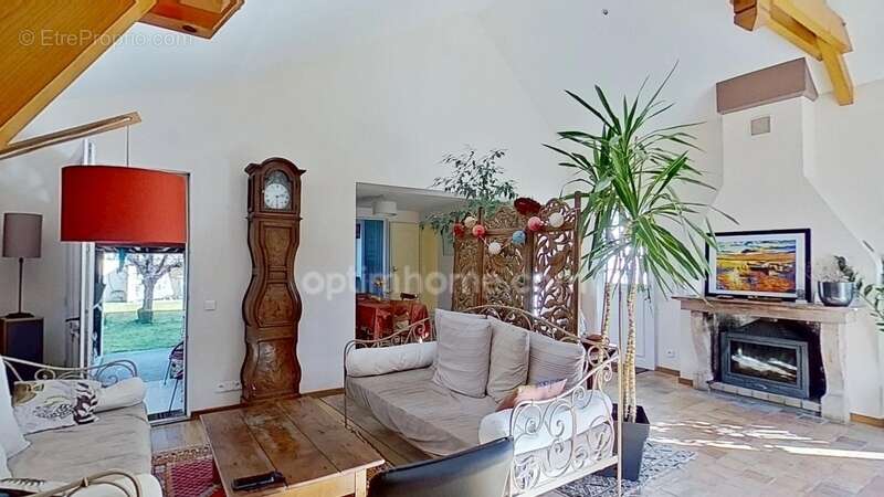 Maison à CLAYE-SOUILLY