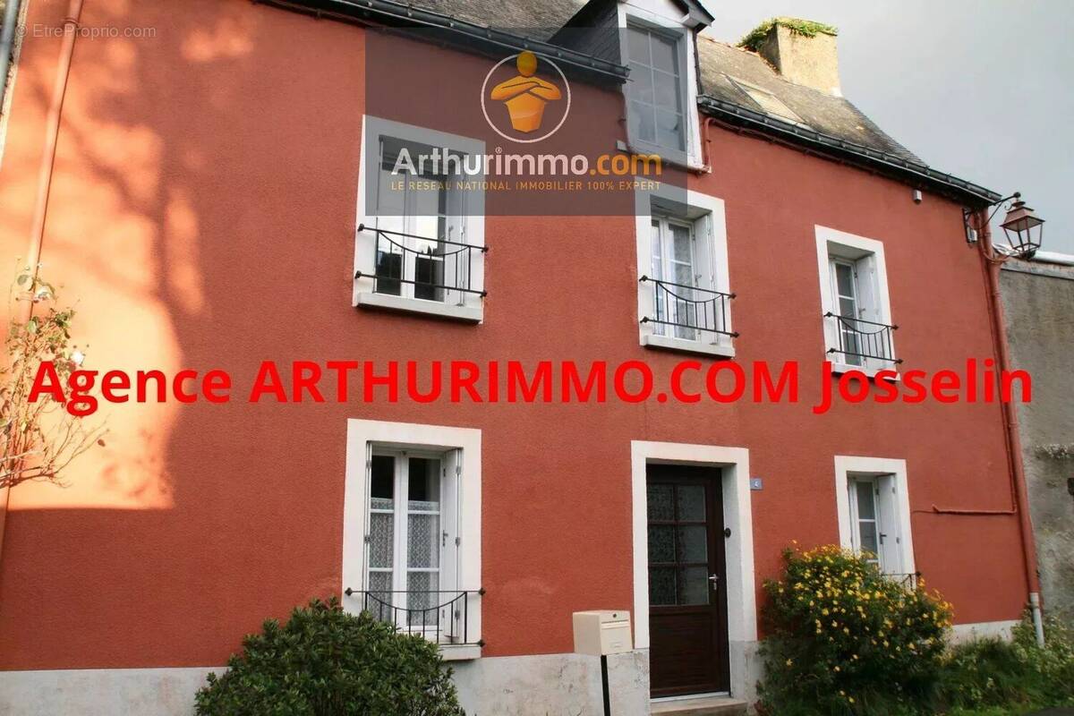 Maison à JOSSELIN