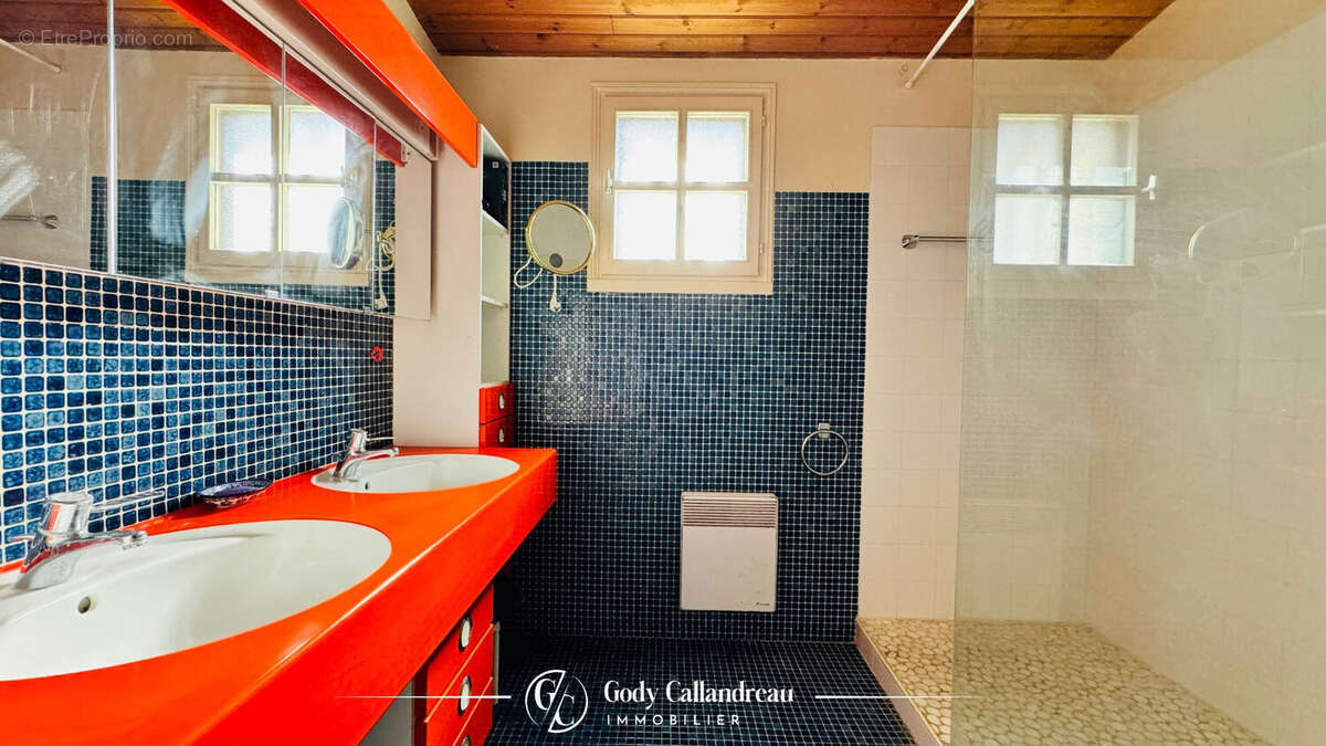 Plage de vallières - vaste villa d'architecte - photo 11