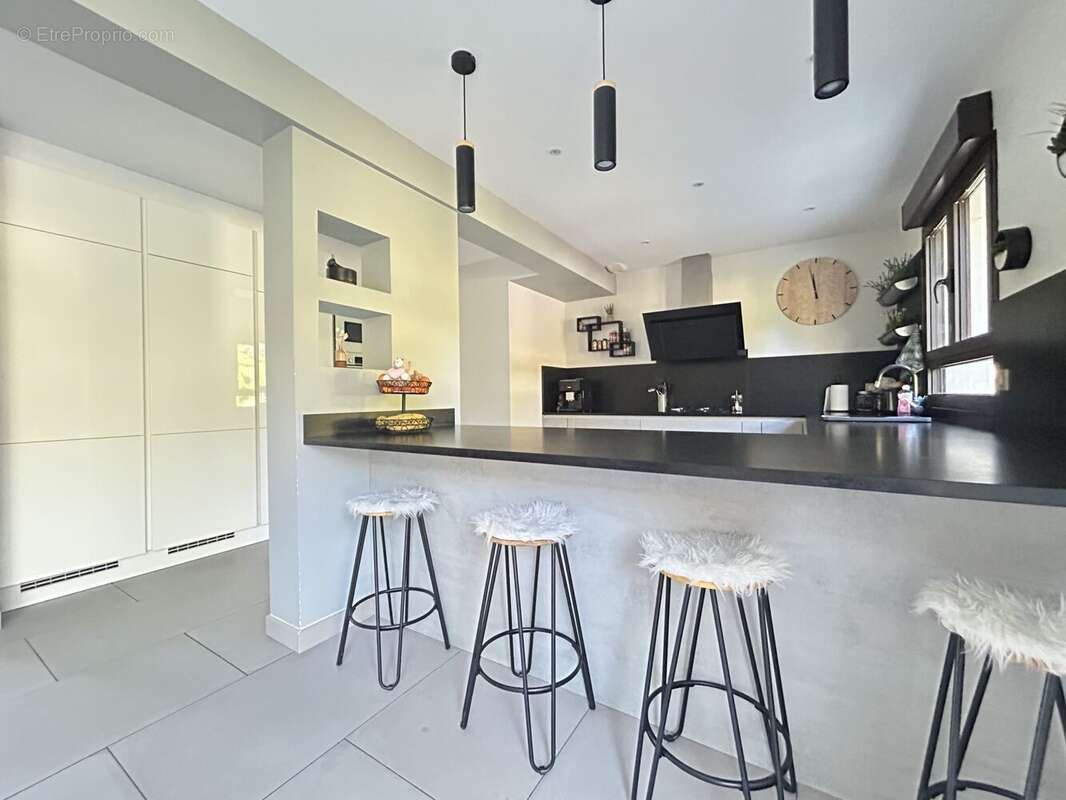 Maison à SAINT-GERMAIN-LES-CORBEIL