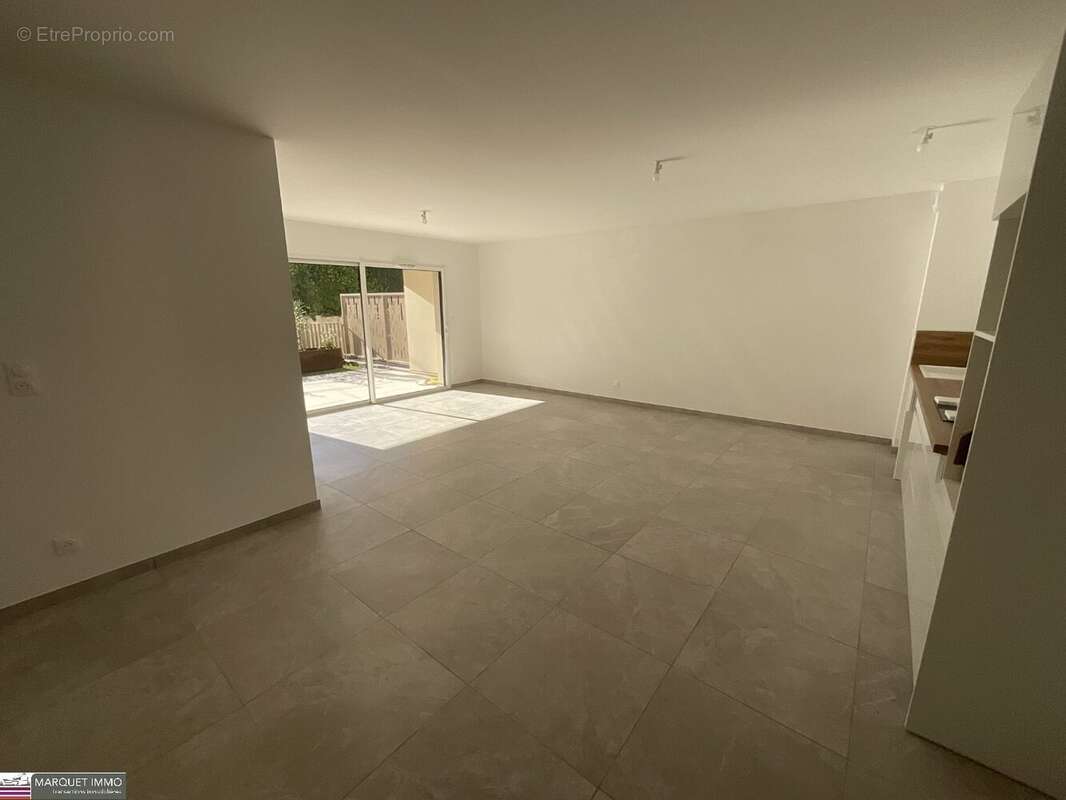 Appartement à BEZIERS