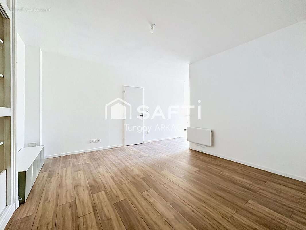 Photo 8 - Appartement à BOURGOIN-JALLIEU