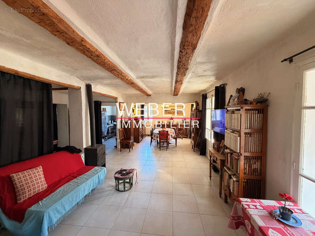 SANARY SUR MER PORTISSOL - Maison ancienne avec piscine - photo 5