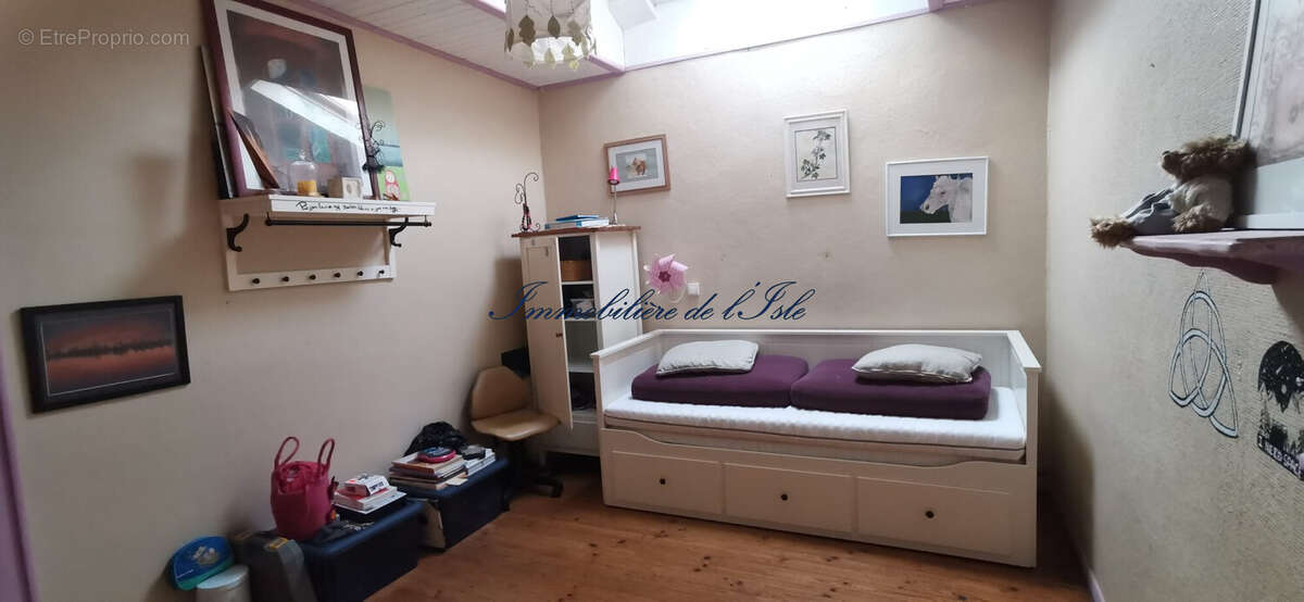 CHAMBRE 1 - Maison à SAINT-ANDRE-ET-APPELLES