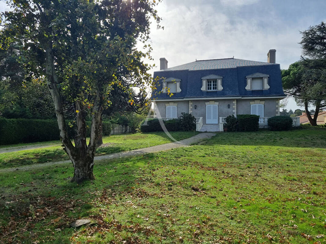 Maison à SAINT-SEBASTIEN-SUR-LOIRE
