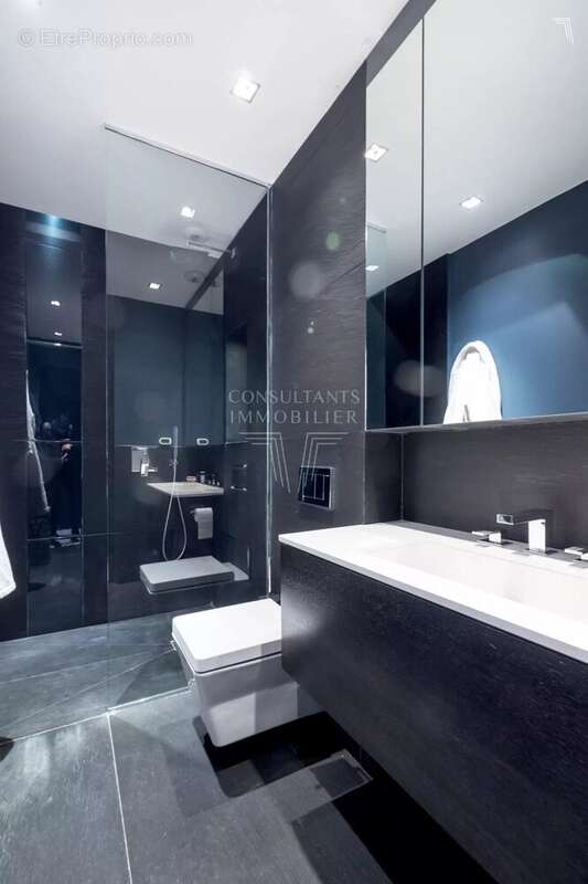Maison à PARIS-16E