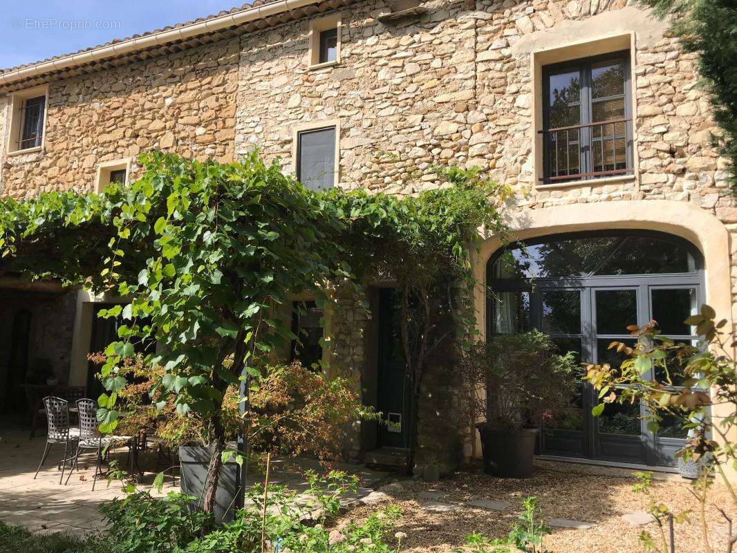 Maison à VAISON-LA-ROMAINE