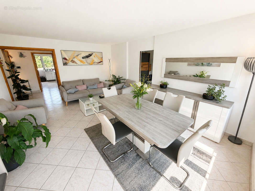 Magnifique appartement 5 pieces de 102 m2 avec parking cave et garage - beau volume - photo 7