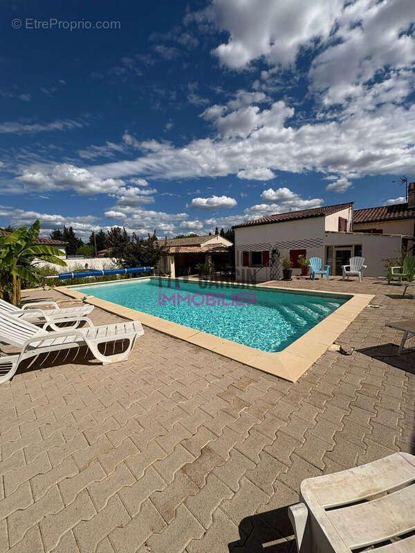 Maison 200 m² à Aubignan  - photo 2