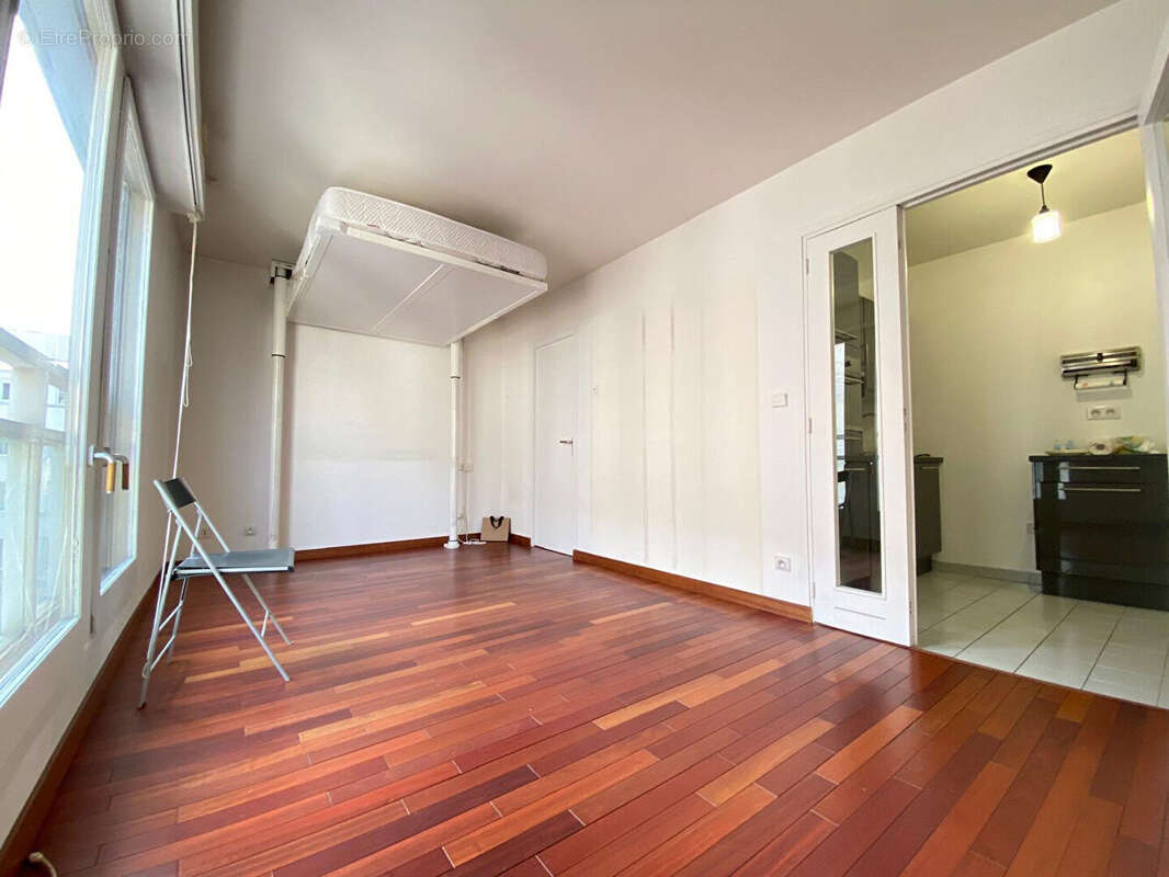 Appartement 26m² à paris 3e arrondissement - photo 5