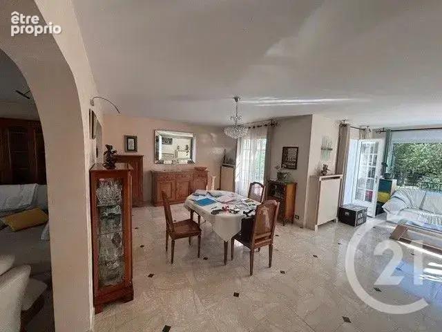 Maison 14 pièces 337 m² à vendre à Dammartin-En-Goele (77230) - photo 8