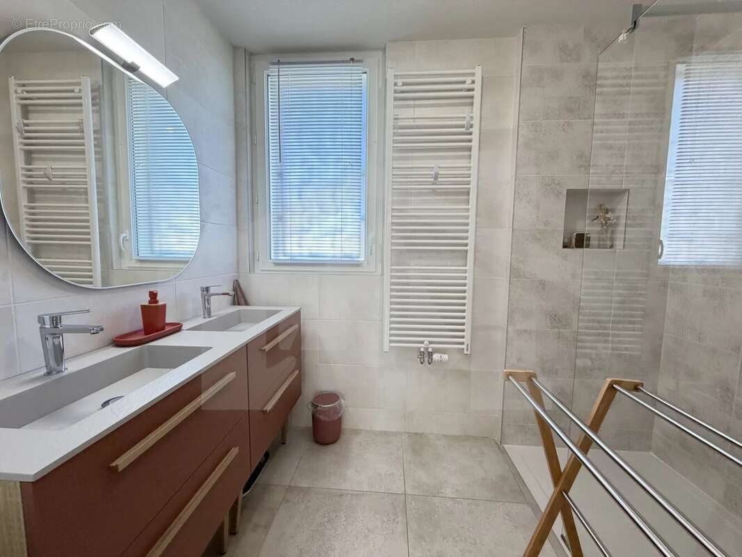 Appartement à ECHIROLLES