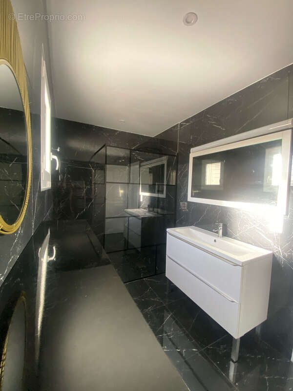 Maison à PONT-DU-CHATEAU