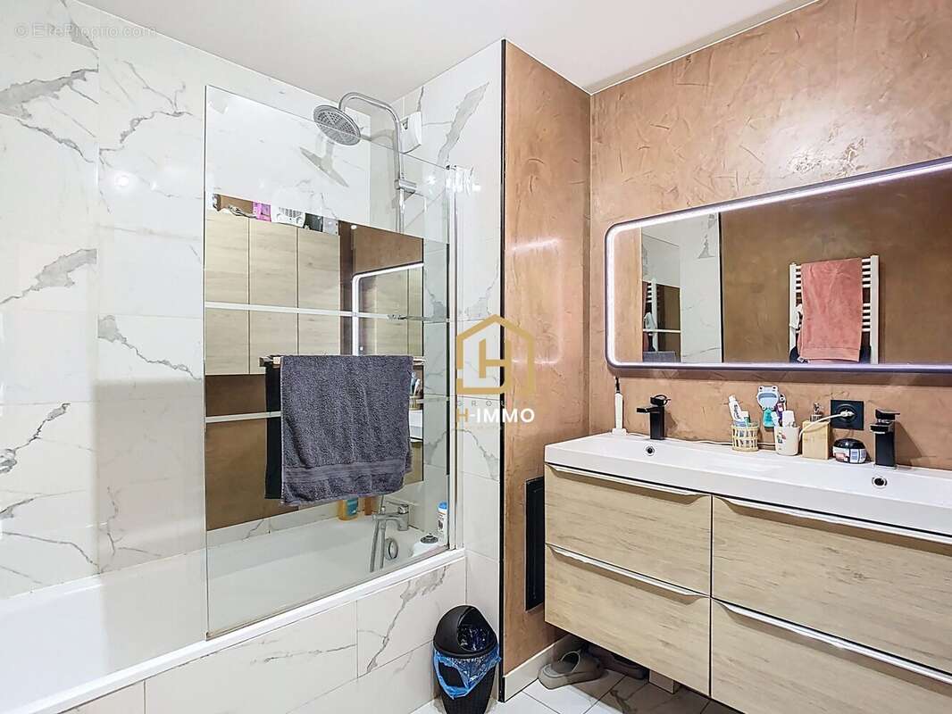 Appartement à ECHIROLLES