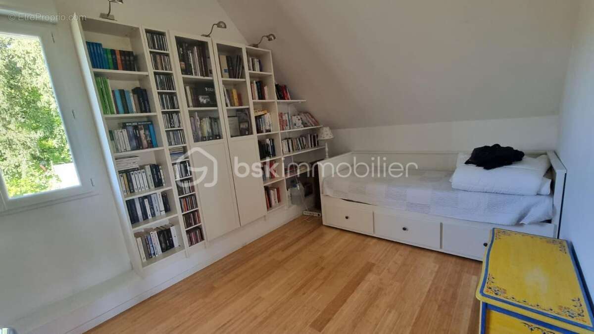 BERTHENAY 15 minutes de Tours - Maison de 180 M² - 3 Chambres dont deux suites parentales – salle de jeux (possibilité d’aménage - photo 19