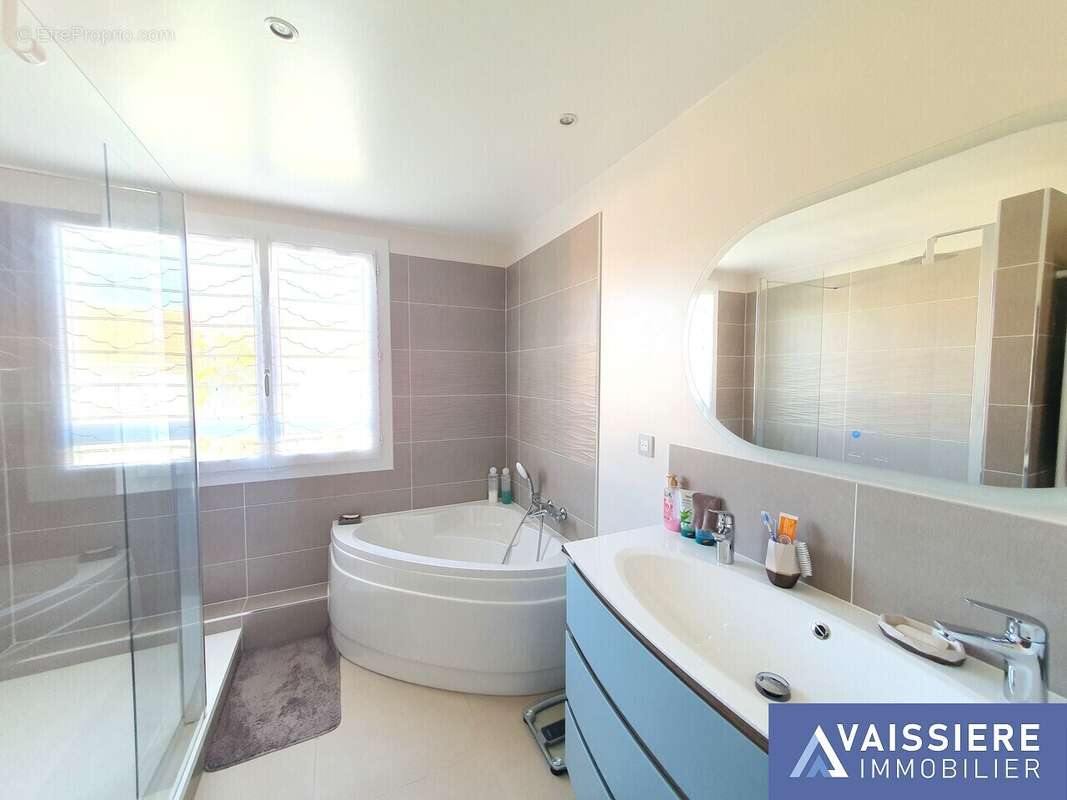 Maison à MONTIGNY-LE-BRETONNEUX