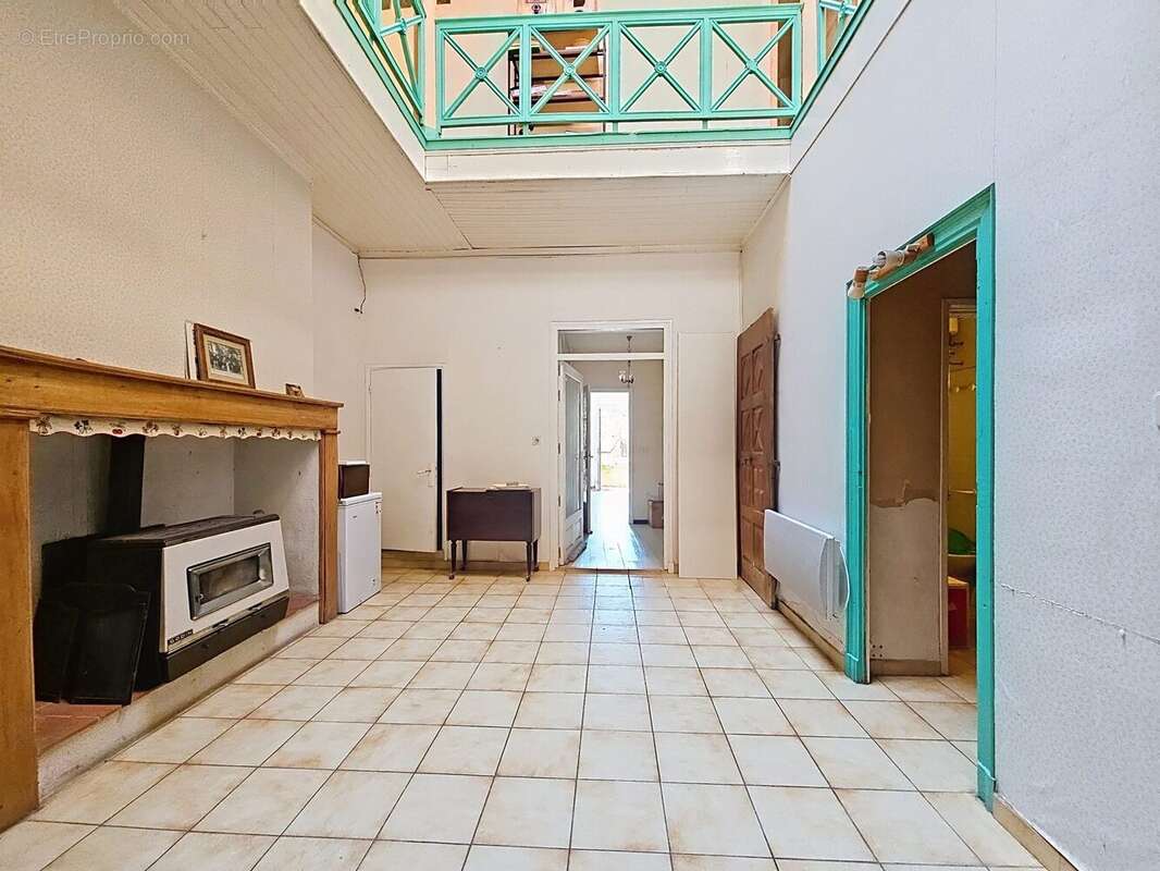 Maison 210 m² à Bourg-Saint-Bernard  - photo 8