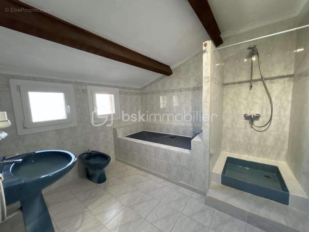 Maison à LIGNAN-SUR-ORB