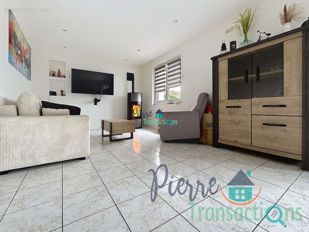 Maison à GRUCHET-LE-VALASSE