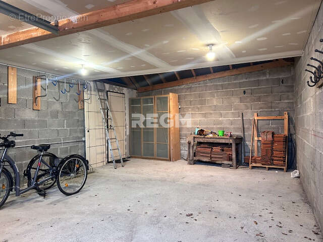 Belle maison rénovée par un architecte de 145 m2 habitable (210 m2 au sol) sur un terrain de 555 m2  - DPE en - photo 19
