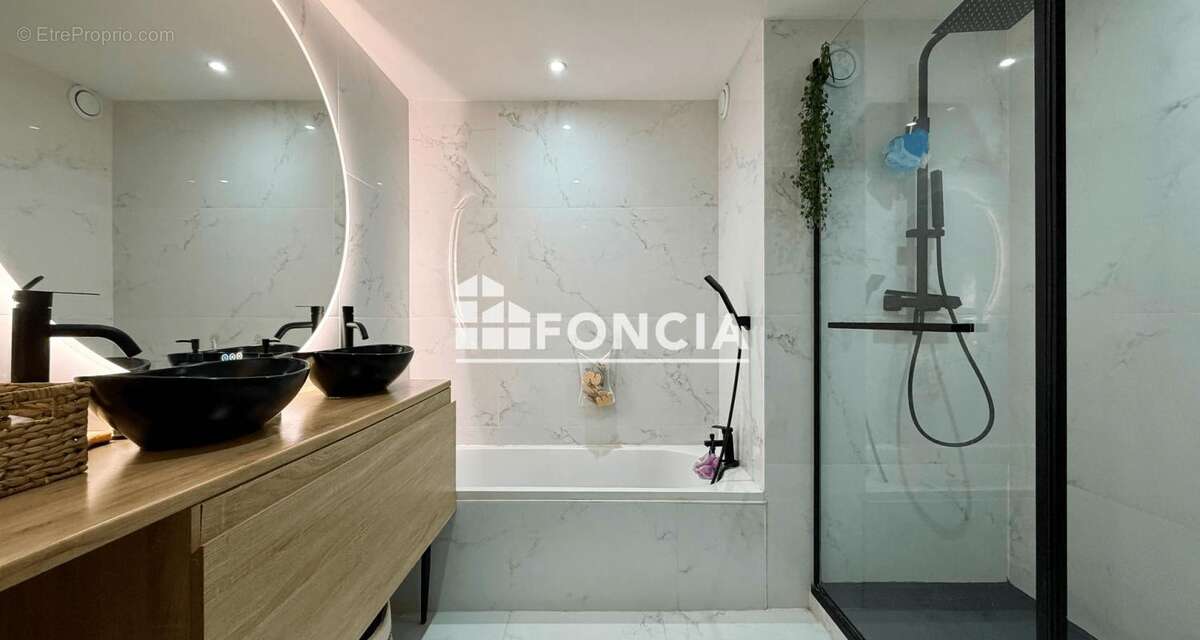 Appartement à MEYLAN