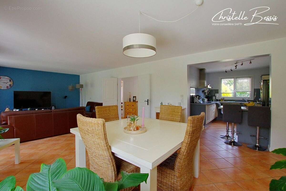 Photo 5 - Maison à MANDRES-LES-ROSES