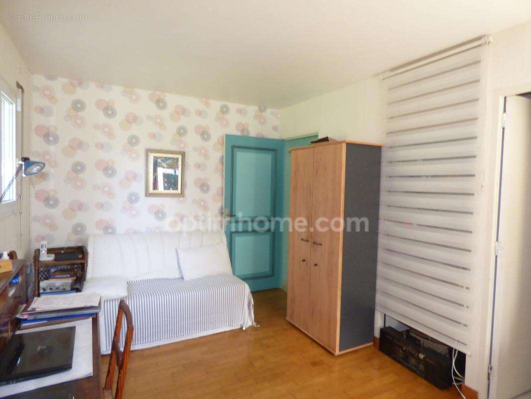 Vaste maison 220 m2 avec beau terrain - photo 9