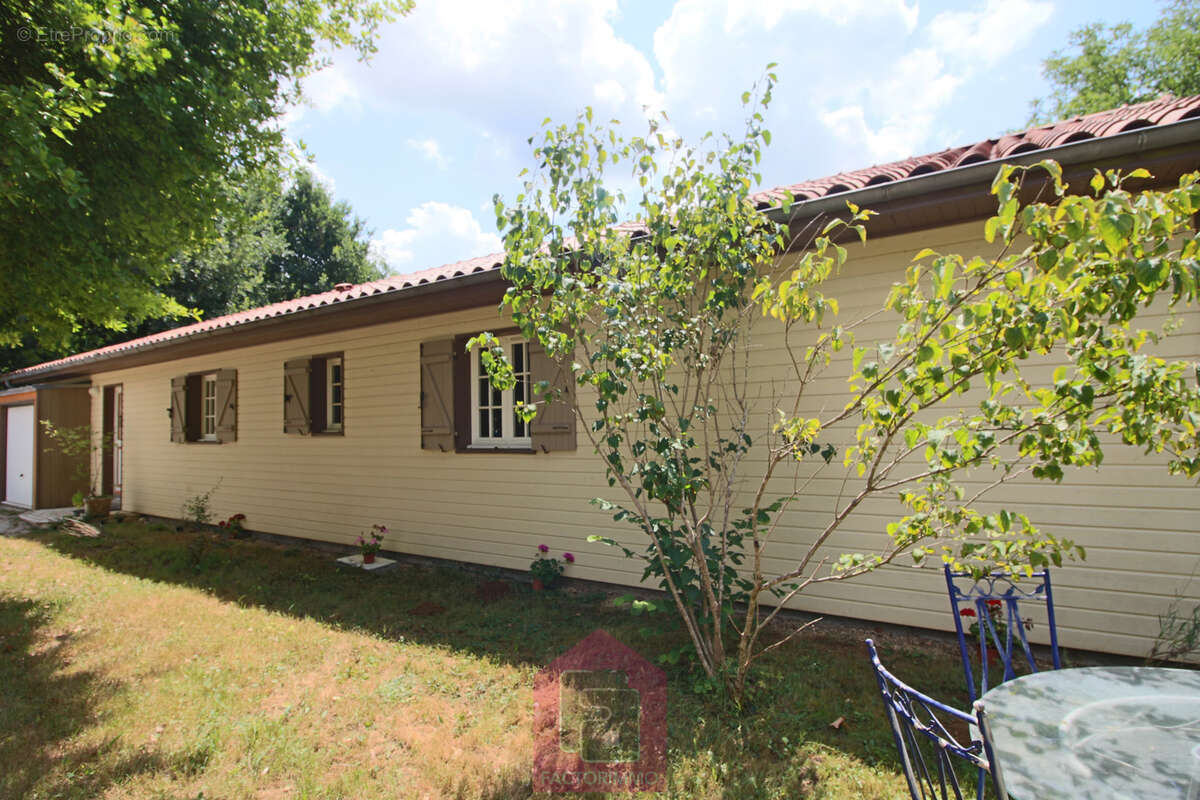 Maison à CAZALS
