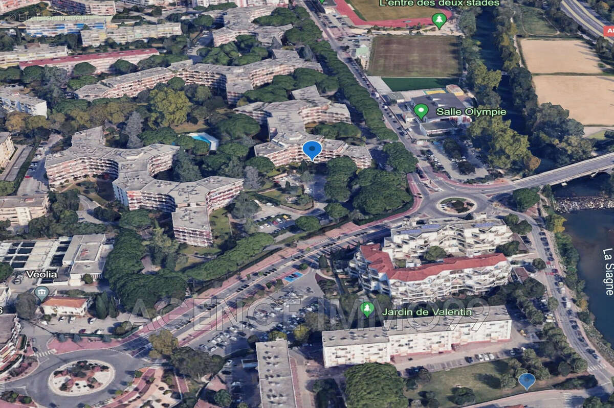 Parking à MANDELIEU-LA-NAPOULE