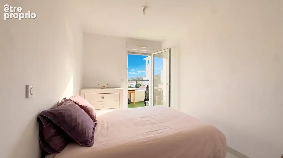 Exclusivité   Fond Pré  T3 loué avec terrasse, vue dégagée et garage - photo 6