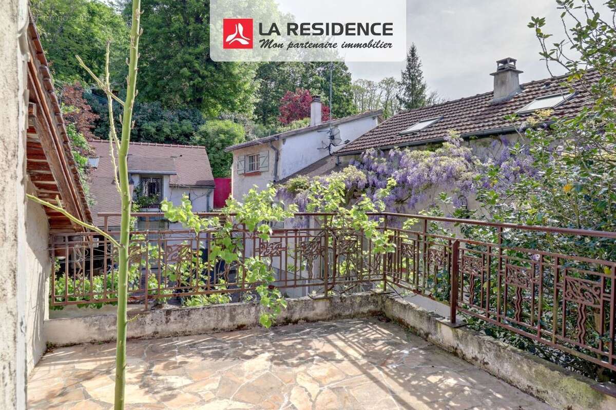 Maison 92 m² à Neauphle-Le-Chateau  - photo 2
