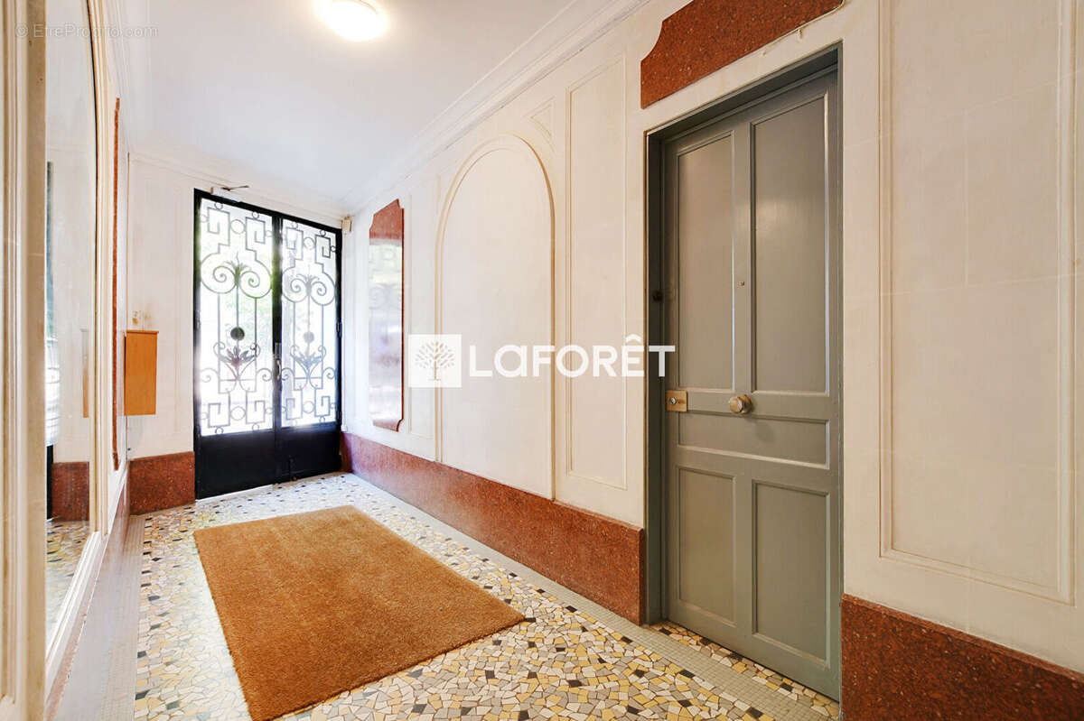 Appartement à PARIS-15E