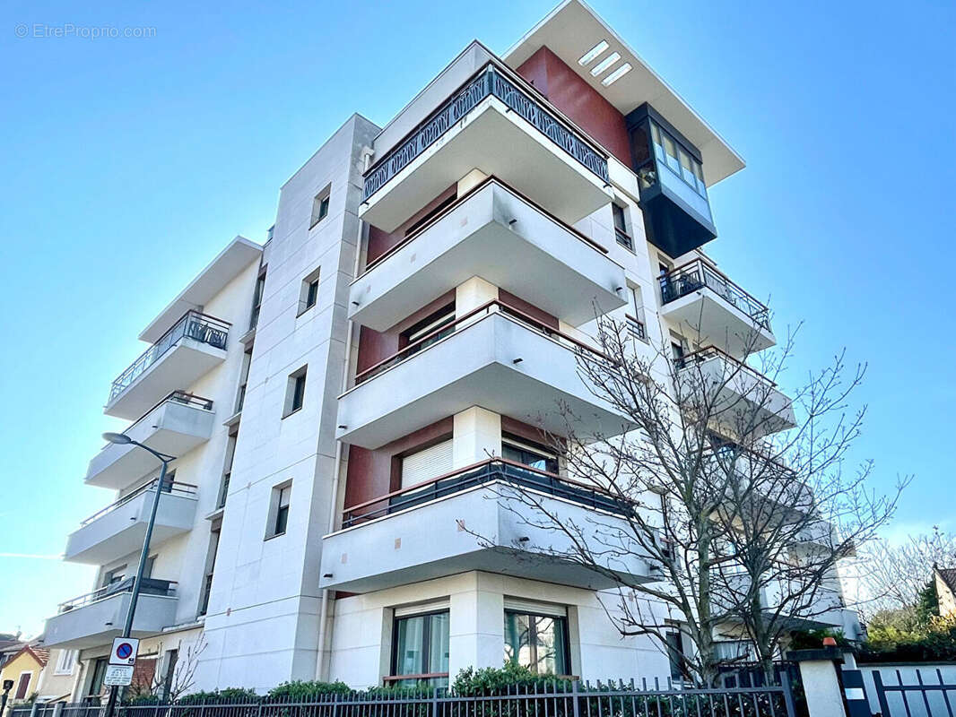 Appartement à COLOMBES