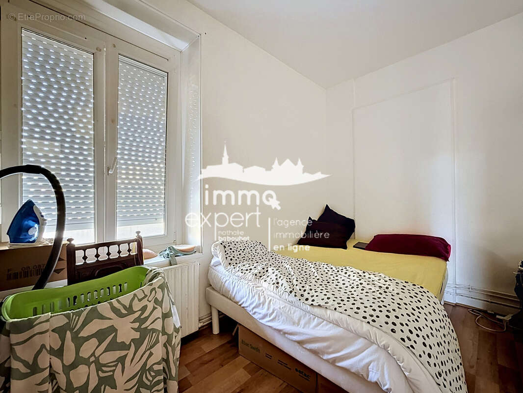 Appartement à MIRECOURT