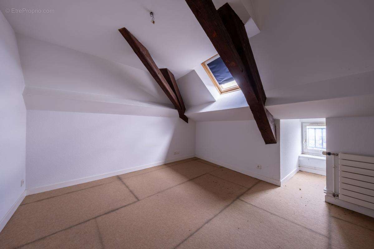 Appartement à AIGUEPERSE