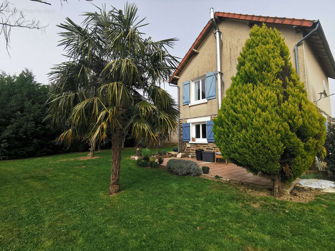 Autre à ANGOISSE