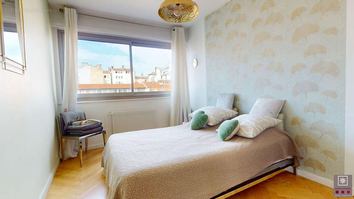 Appartement à LYON-6E