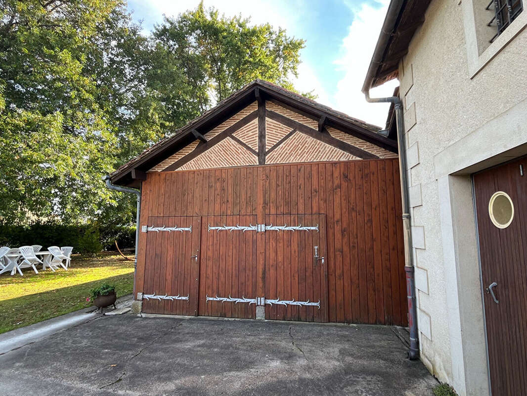 Maison à SAINT-PIERRE-D'EYRAUD