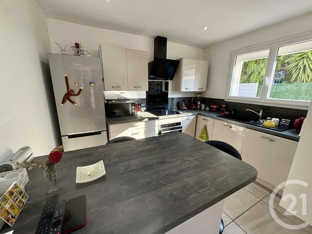 Appartement à SIX-FOURS-LES-PLAGES